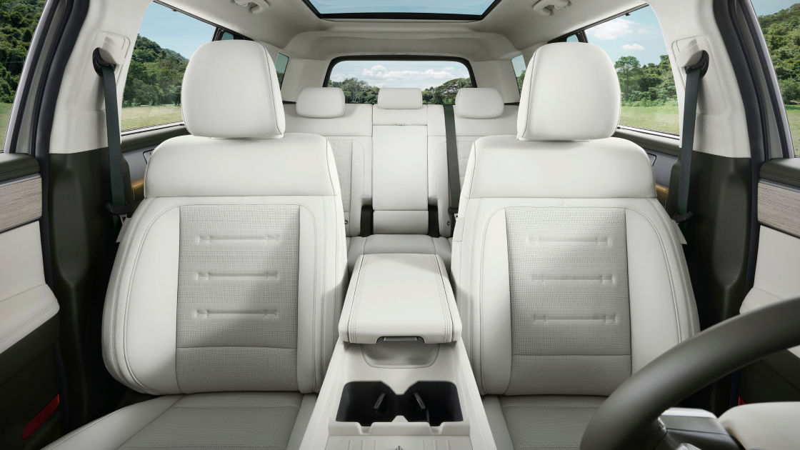 Choose from a variety of seat structures - 5-seats - in